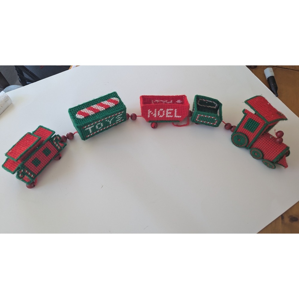 Handmade Plastic Canvas Christmas Train Garland Noel Toys Red Green 25 Inch